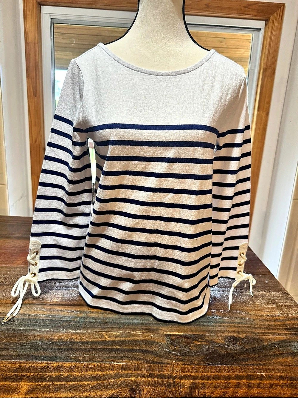 Juicy Couture Striped Lace-Up Sleeve Top in White & Blue Size Medium